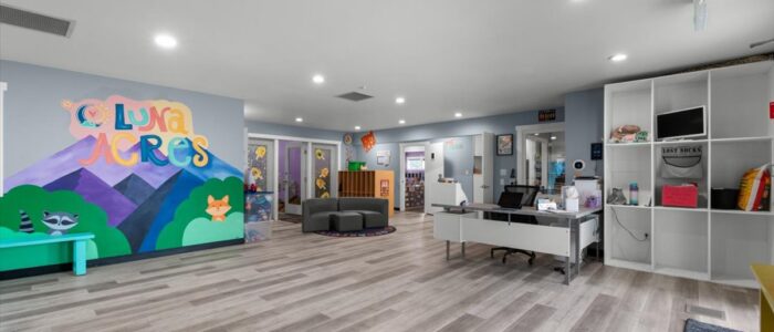 main_entrance_area_07-DSC01094